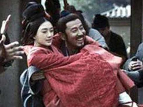 刘邦想尽办法要保戚夫人母子，为什么不直接处死吕雉以绝后患