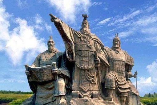 在位前三年沉迷酒色的楚庄王是怎么做到一鸣惊人的?