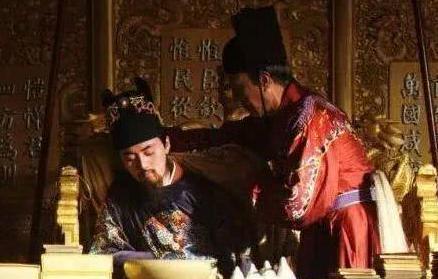 当初崇祯自杀的那棵树怎么样了 现在还存在吗