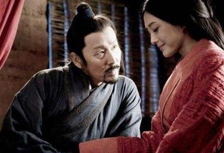汉朝建立后，刘邦是怎么解决人口稀少的问题的