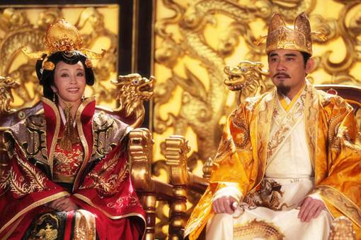 历史上那么多掌权的女性,为什么只有武则天称帝了