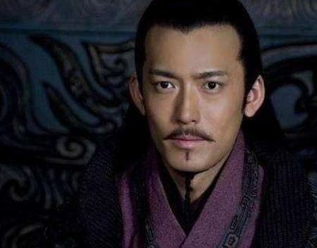 孙权被合围时周泰是如何将他救出的