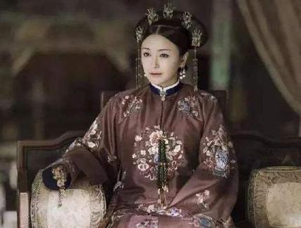当初跟随乾隆的两位皇后怎么样了 她们的下场是什么样的