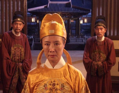 武则天退位时,此人痛哭不止,他是谁,为什么?