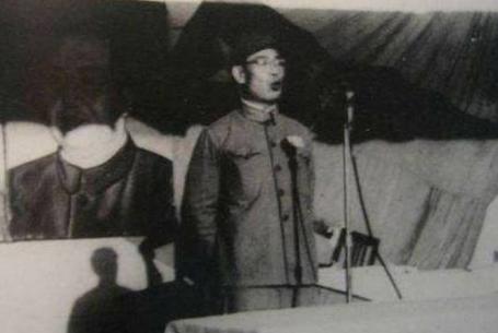 廖昂是大将许光达的老同学,他最后为什么会成为俘虏