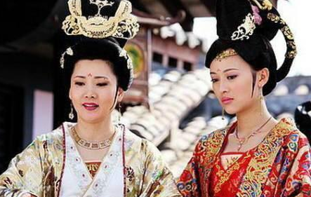 李隆基为什么一上位就杀了上官婉儿？