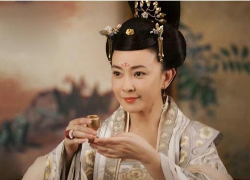张皇后被太监当面杀死，唐肃宗为什么不救她