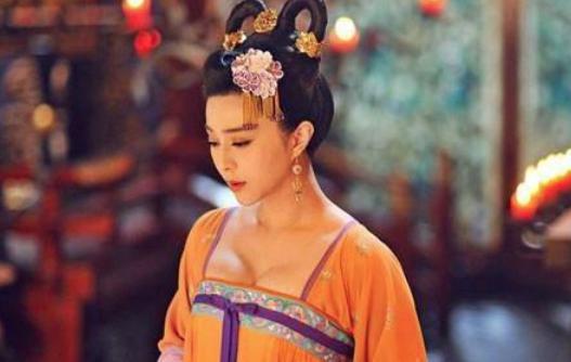武则天被儿子李显夺位之后,她生活在哪里
