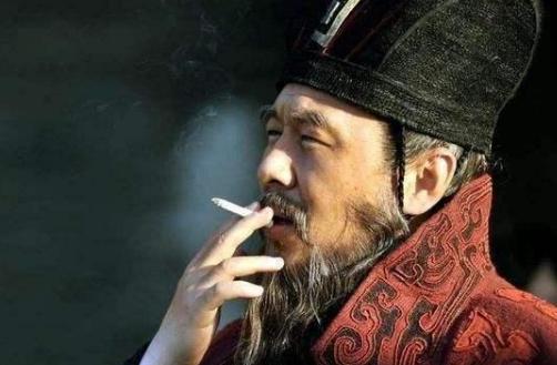 荀彧为什么阻止曹操称帝
