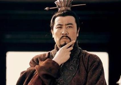 吕布曾经救过刘备 吕布被杀的时候刘备为什么会落井下石