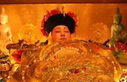 慈禧太后晚年为什么会保养的那么好 不是靠人奶还是此物