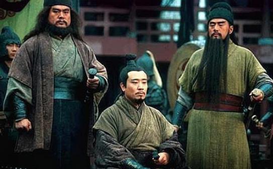 曹操对关羽有恩,为什么还让关羽守华容道