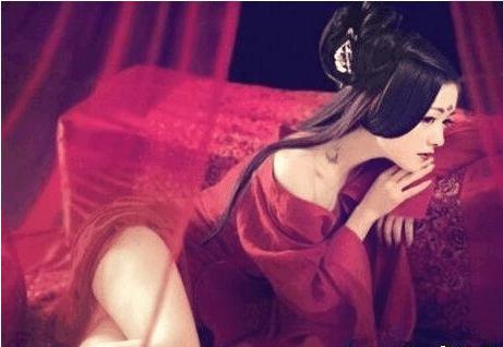 洪秀全为什么要用横直八尺的大雕花床宠幸美女