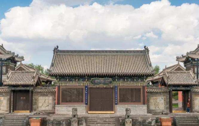 黑白两道为什么都拜关公