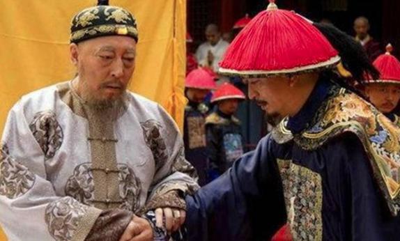 清朝皇帝大多都勤政,为什么结局却比明朝糟糕
