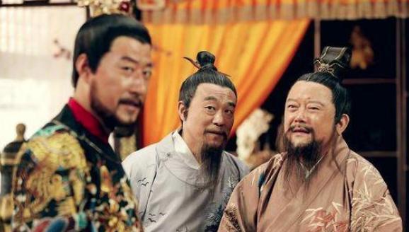 刘伯温比李善长名气大得多，为什么成就却不如他