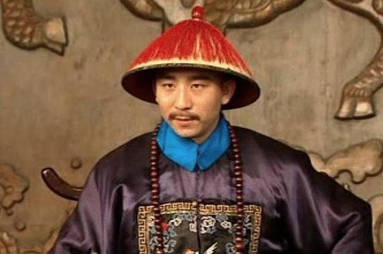 李卫功绩颇多,为什么死后神像被乾隆烧毁