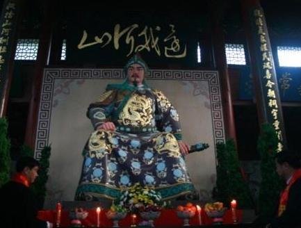 岳家军拥有十万人之多 为什么没有人救岳飞呢