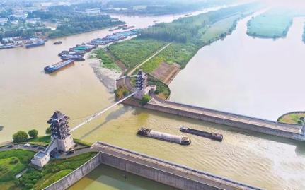 京杭大运河为什么要费力挖运河 而不是直接利用湖泊呢