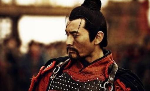 杨存中升官之后为什么会故意疏远好友卫校尉