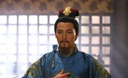 杨存中升官之后为什么会故意疏远好友卫校尉