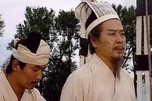 桃园结义张飞排第三，为什么死后张飞的谥号和官职都高于关羽