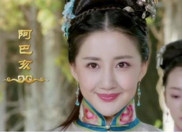 她生前风光无限,阿巴亥为什么给努尔哈赤殉葬