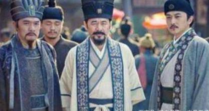 韩令坤是赵匡胤的发小 为什么后来会被免去权力呢