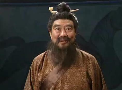 董卓入京极力拉拢大臣,为什么感觉良好的他被大家赶出了京城