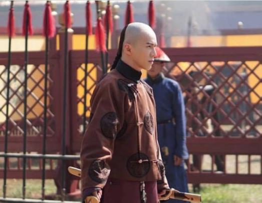 清朝最高的武官手握三万精兵,为什么不敢轻易造反