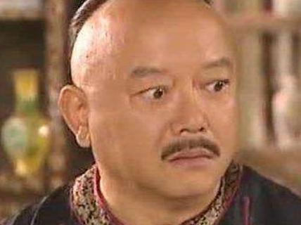 嘉庆皇帝为什么会在杀了和珅之后又后悔了呢 因为他是不可多得的人才