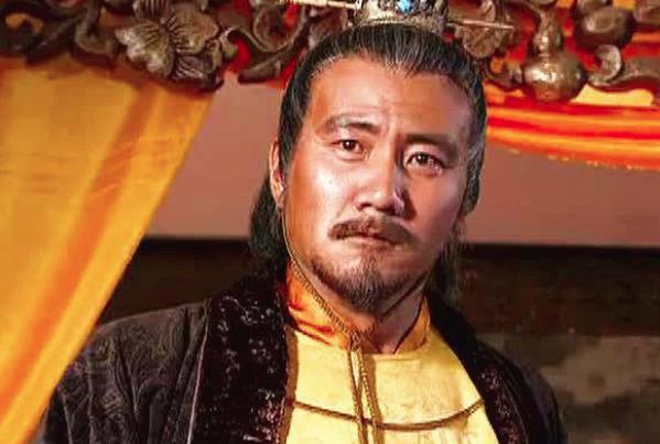 朱元璋动不动就株连他人九族，为什么还受万民拥戴