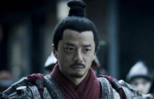 软硬兼施,看四代皇帝如何用“三刀两枪”驯服诸侯