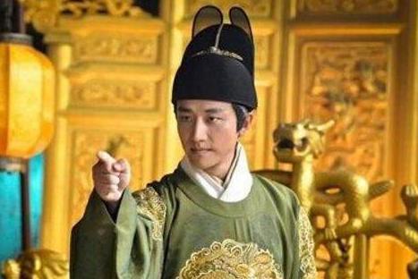 听到有人起兵造反，皇帝第一个想到的人为什么会是于谦