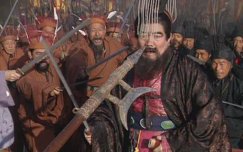 正史中王允是怎么除董卓的？只用了这一计，根本和貂蝉没关系！