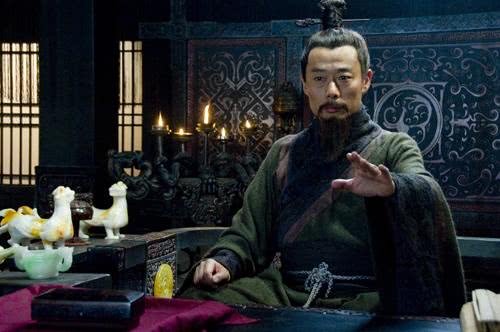 历史上东吴最先提出联刘抗曹的人谁?他又是如何说服孙权的