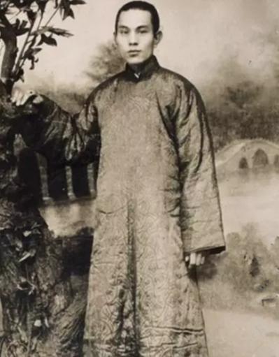杜月笙财大势大,为什么找不到失散的亲妹妹