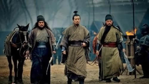 刘备属于到处游走的政治集团,他的军费又是从哪里获得