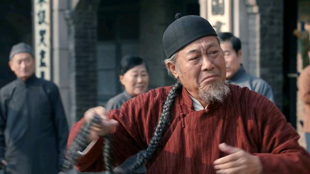老酒馆:心酸!他坑完男二坑男一,可观众却说怎么也恨不起来