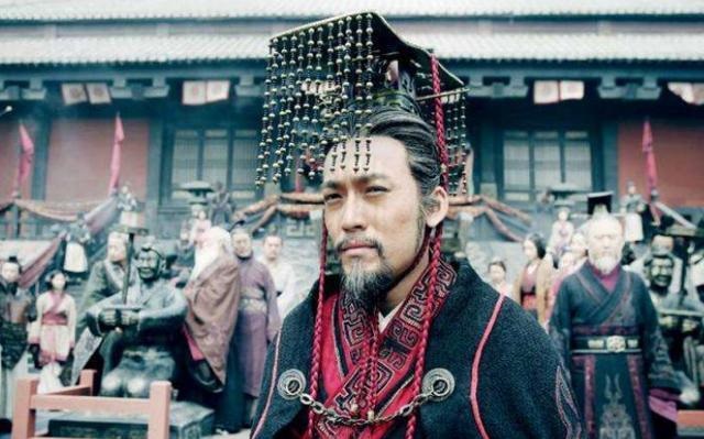 《大秦帝国》中,燕国为什么自称自己是800年诸侯国?