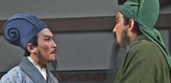 关羽为何写信问诸葛亮，马超的武艺到底如何