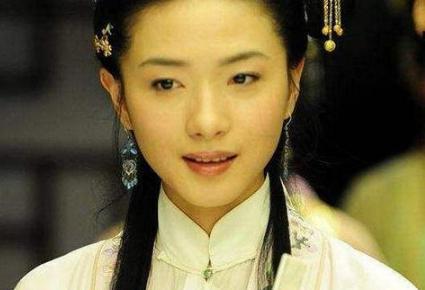 和珅被处死之后家产被抄,他的九个姬妾怎么样了