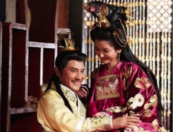 杨坚早年励精图治,为什么晚年变得如此荒唐