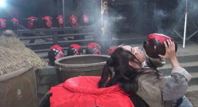 水浒传中，武松为什么要醉打蒋门神