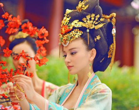 王皇后身为李治的原配皇后 她为什么斗不过武则天和萧淑妃