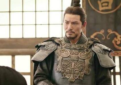 司马懿被曹爽狠狠的压制了十年 他是怎么躲过一死的呢