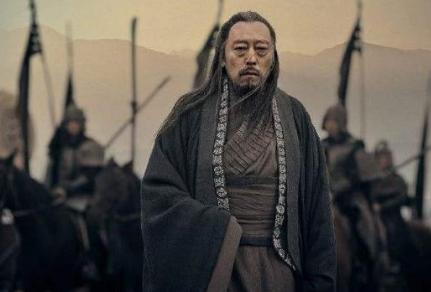 他们两个同样才华横溢的人 为什么曹操只杀杨修呢