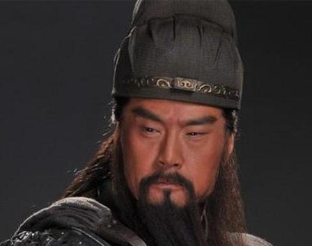 曹操为什么招揽不了关羽 看看刘备给关羽的工资就知道了