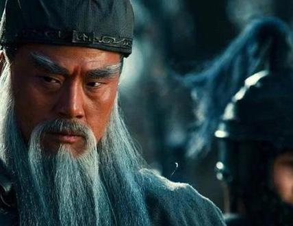 曹操为什么招揽不了关羽 看看刘备给关羽的工资就知道了