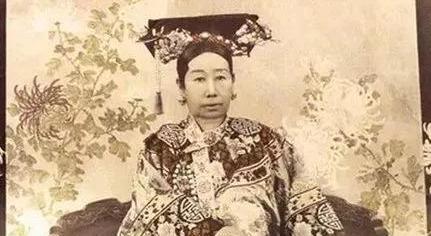 慈禧为什么不让载沣当皇帝，原因是什么
